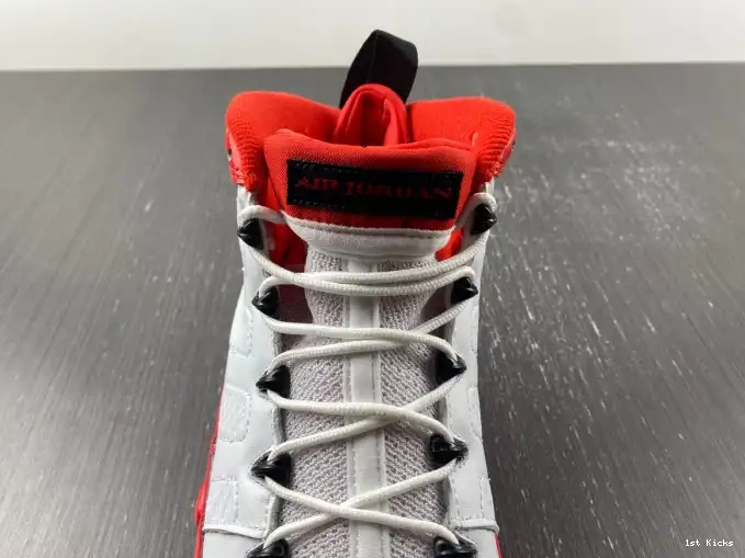 1st Kicks Air Retro Jordan White Gym 302370-160 9 Red 0522